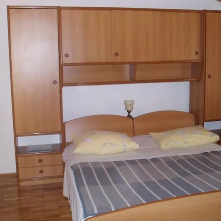 Apartman Za 5 Osoba Apartment *