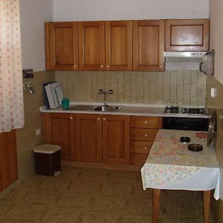 Apartment Apartman Za 5 Osoba